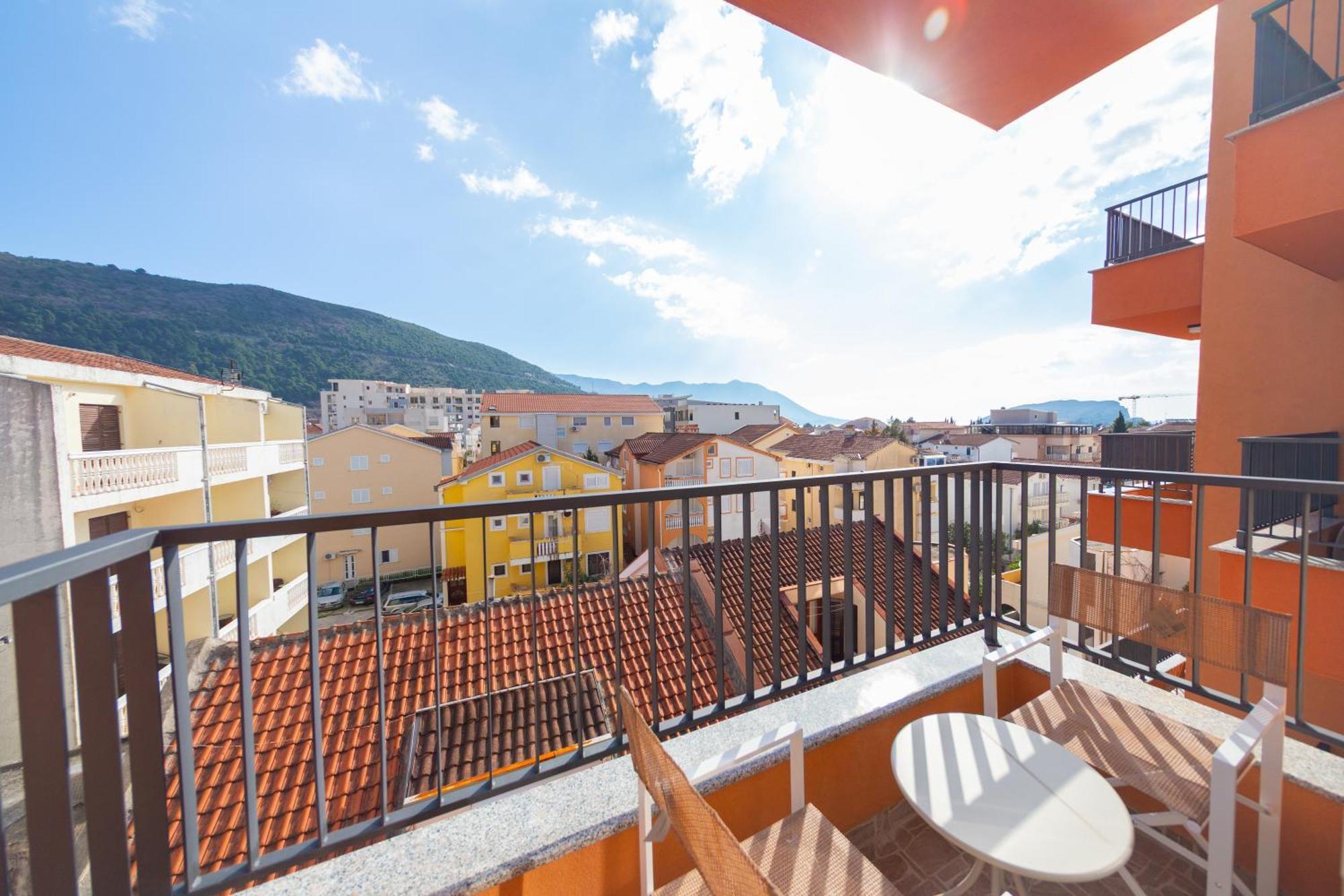Luca Lägenhet Budva