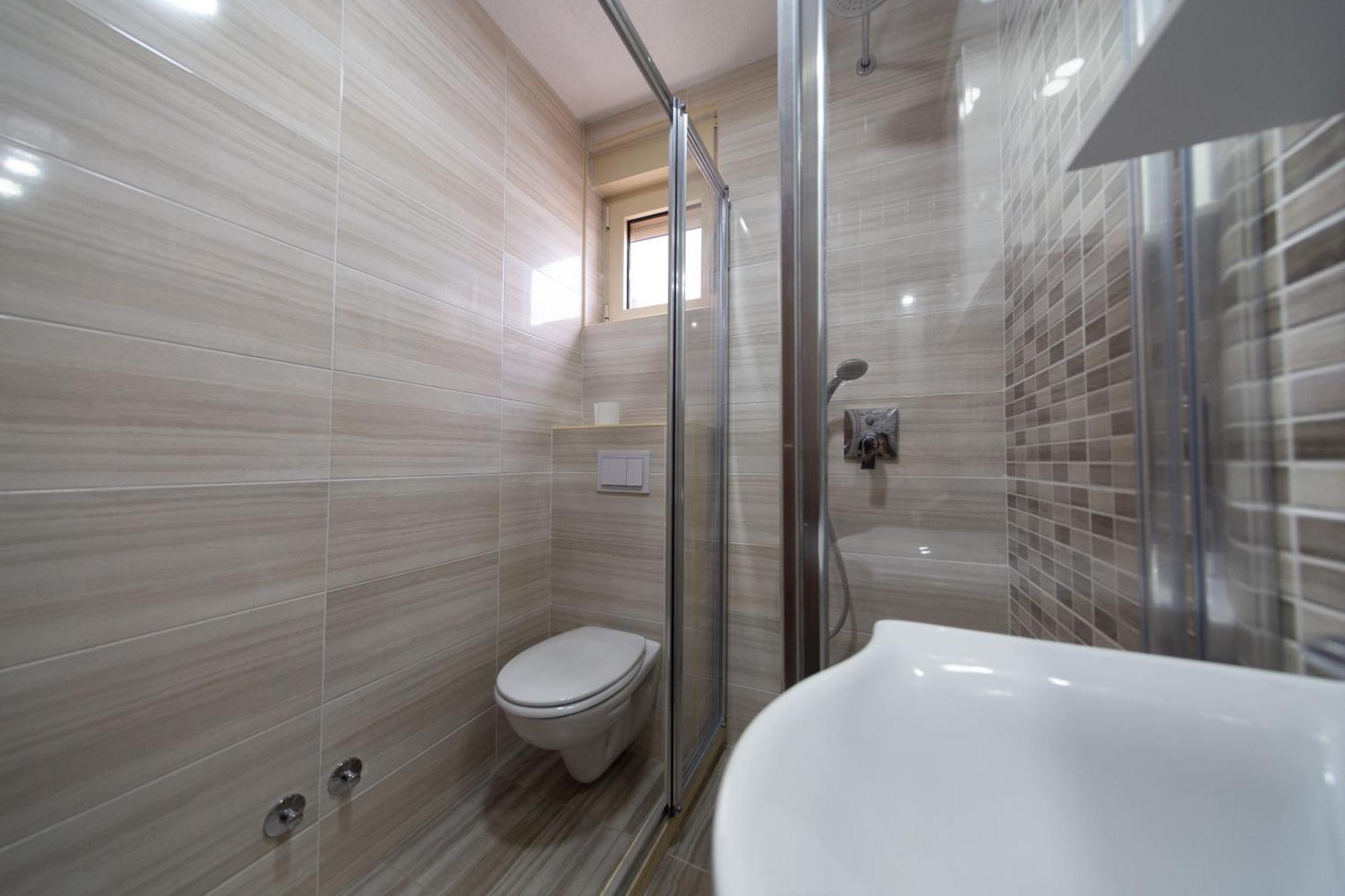 Luca Apartment Budva
